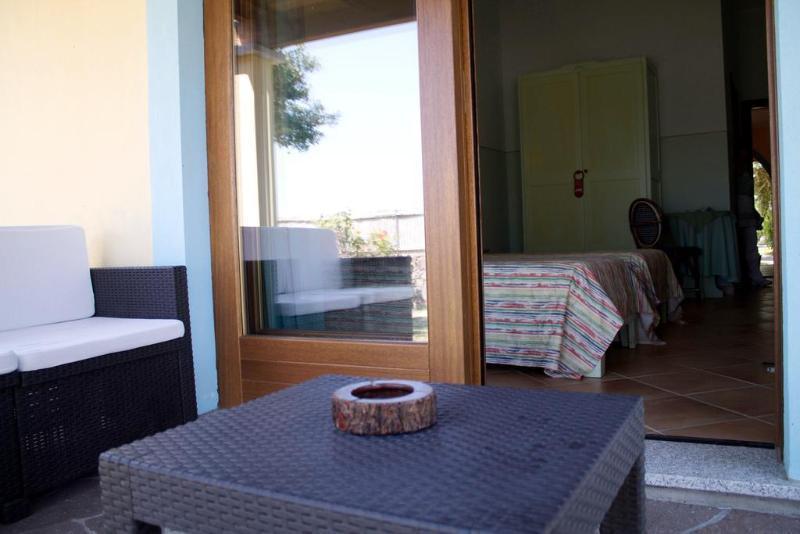 Hotel Luci Del Faro Калазетта Экстерьер фото