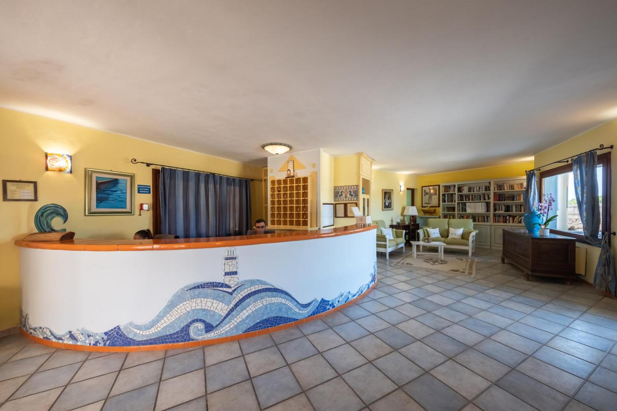 Hotel Luci Del Faro Калазетта Экстерьер фото