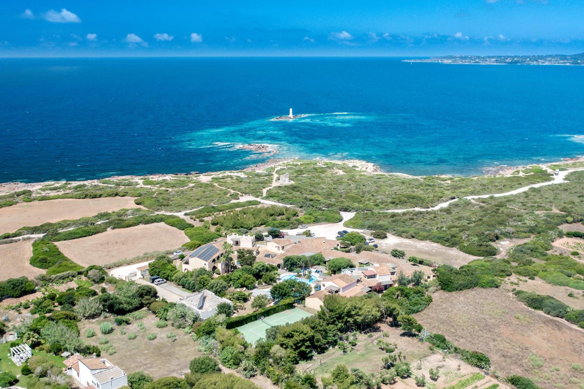 Hotel Luci Del Faro Калазетта Экстерьер фото