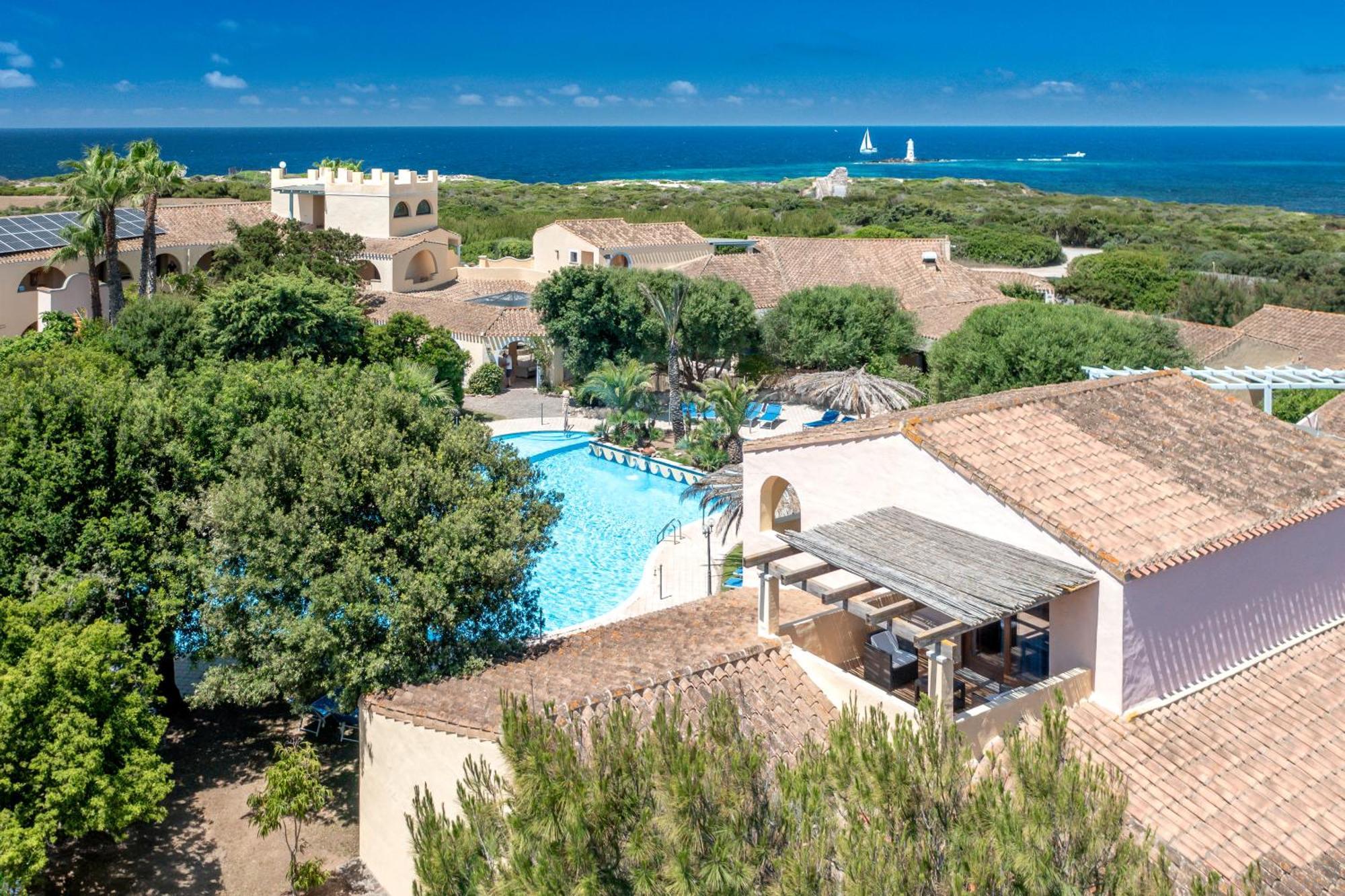 Hotel Luci Del Faro Калазетта Экстерьер фото
