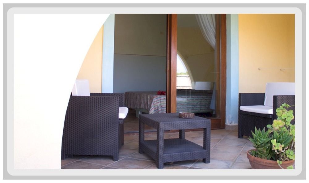 Hotel Luci Del Faro Калазетта Экстерьер фото